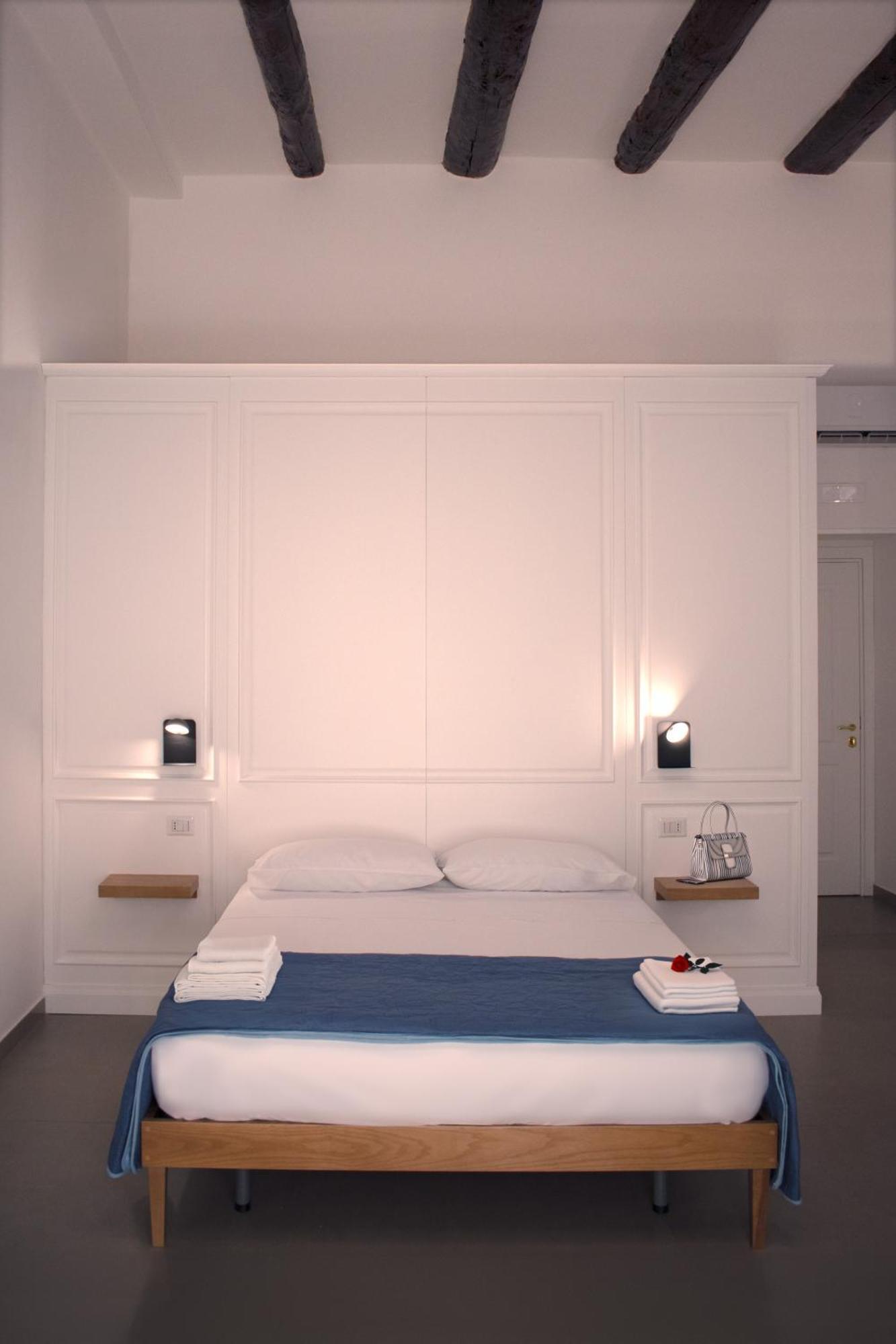 Relais Don Pedro De Toledo Hotel Napoli Ngoại thất bức ảnh